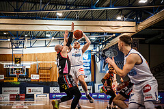 Basketball, bet-at-home Basketball Superliga 2021/22, Grunddurchgang Runde 9, Oberwart Gunners, Flyers Wels, Sebastian Käferle (7)