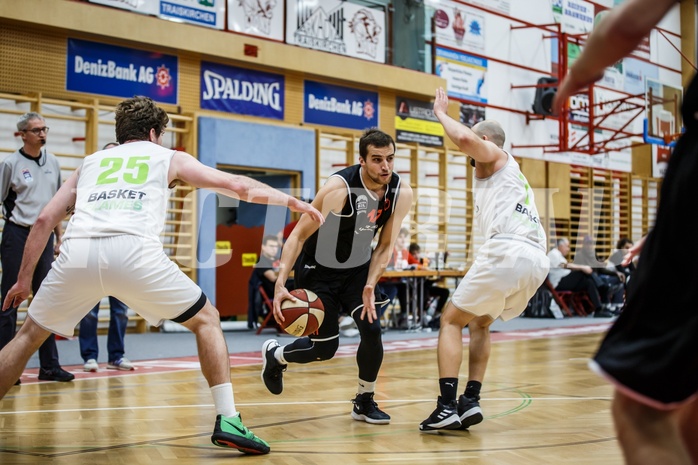 Basketball, Basketball Zweite Liga, Grunddurchgang 7.Runde, Basket Flames, Mistelbach Mustangs, Michal Jedovnicky (17)