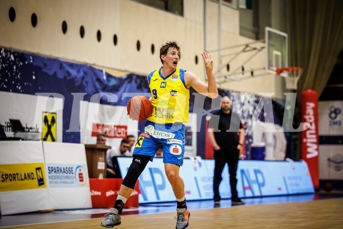 Basketball, win2day Basketball Superliga 2021/22, Platzierungsrunde 3.Runde, SKN St. Pölten Basketball, Oberwart Gunners, Roman Jagsch (9)