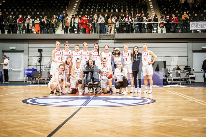 Basketball, FIBA Women´s Eurobasket Qualifiers 2023, , Österreich, Montenegro, Team Austria + Selina + Bekki