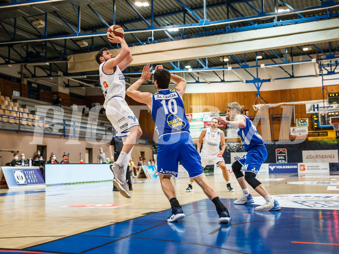 Basketball, bet-at-home Basketball Superliga 2020/21, Platzierungsrunde, 1. Runde, Oberwart Gunners, Gmunden Swans, Ignas Fiodorovas (5)